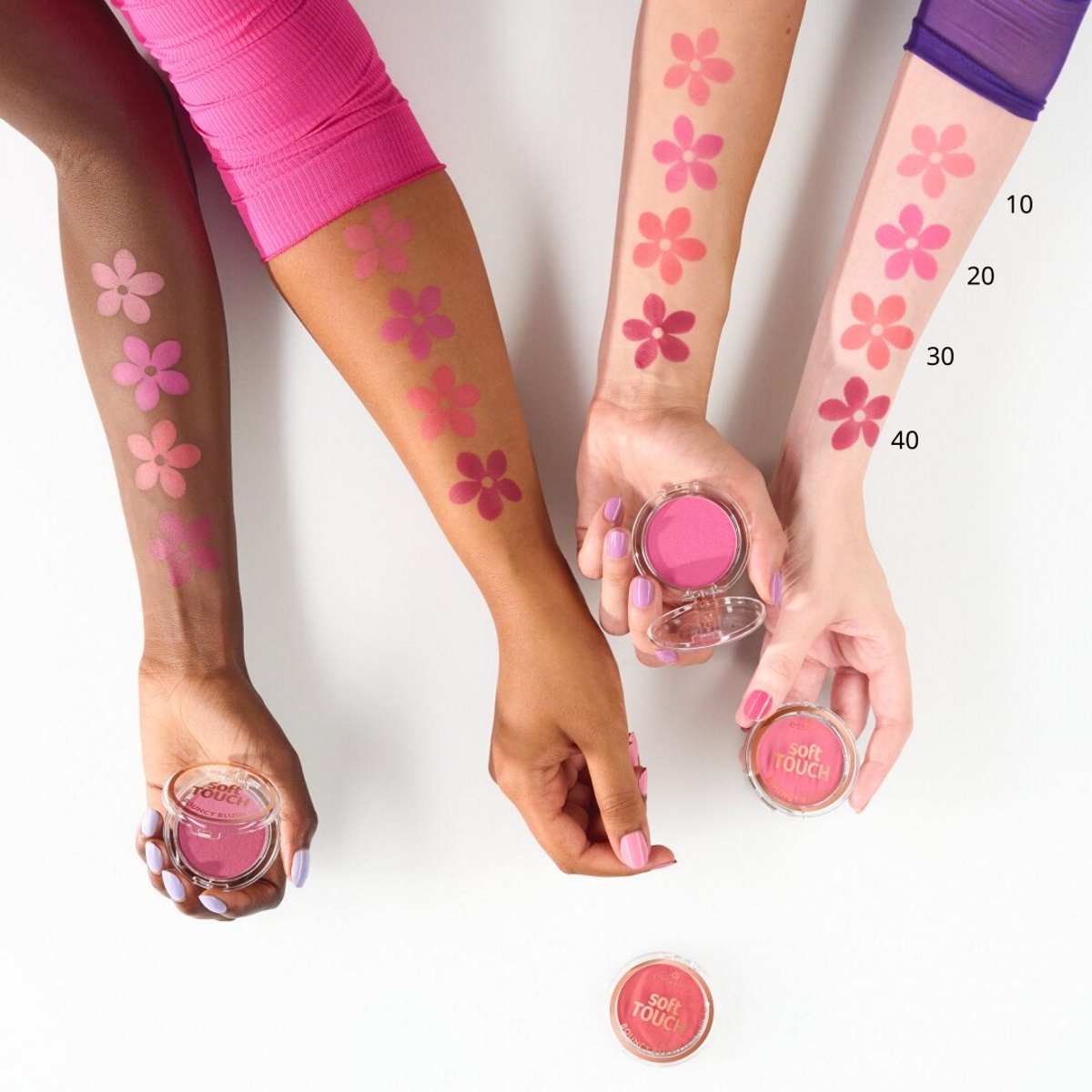Румяна Soft Touch, тон 20 electric peony от Essence + 4